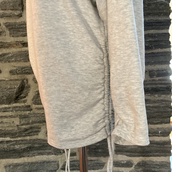 Athleta Lombard rushed sweatshirt in light heather gray - Picture 10 of 13
